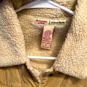 Abercrombie & Fitch Tan wool women jacket
